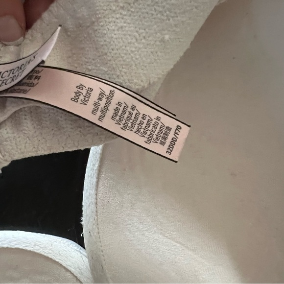Victoria’s Secret Body by Victoria Strapless Bra 32DDD - Picture 4 of 4